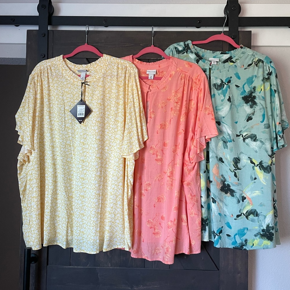 💕 NWOT Three Ava & Viv blouses. Flutter sleeves, key hole front mandarin collar